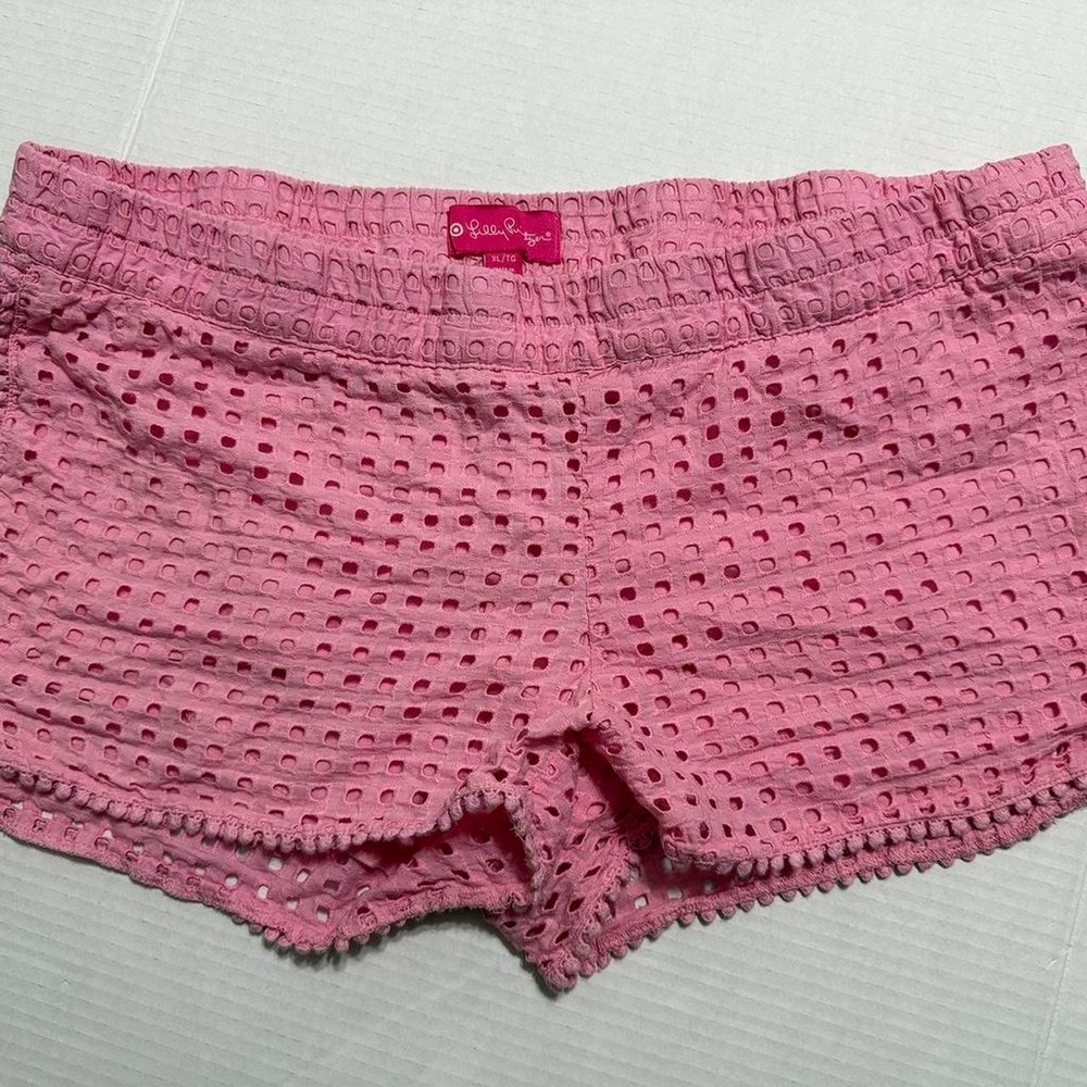 Lilly Pulitzer pink shorts Size XL